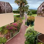 Superbe 2p Vue Mer, Ensoleillé, Piscine Apartamento Rocabruna