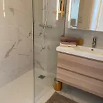 Superbe 2p Vue Mer, Ensoleillé, Piscine Apartamento Rocabruna