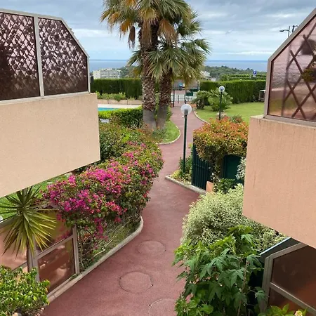 Superbe 2p Vue Mer, Ensoleillé, Piscine Apartamento Rocabruna