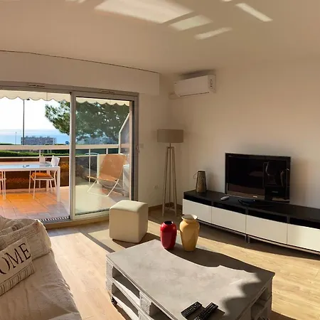 Apartment Superbe 2p Vue Mer, Ensoleille, Piscine *